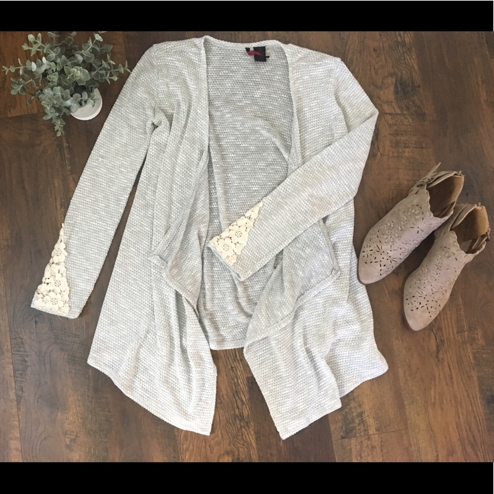 Hearts-n-Crush • Lace Sleeve Knit Cardigan